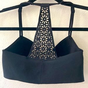 EUC Victoria’s Secret Bra 32DD